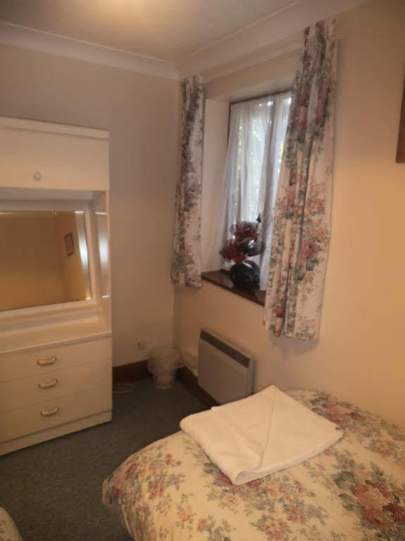 Quayside Close Holiday Apartments Poole Exterior foto